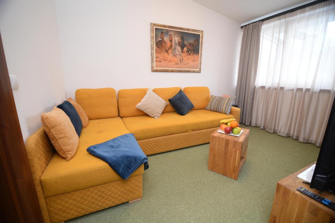 Apartmani Carolija Lucani Екстер'єр фото