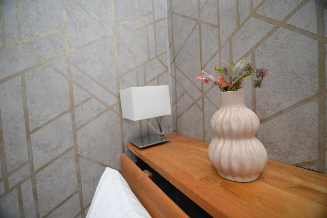 Apartmani Carolija Lucani Екстер'єр фото