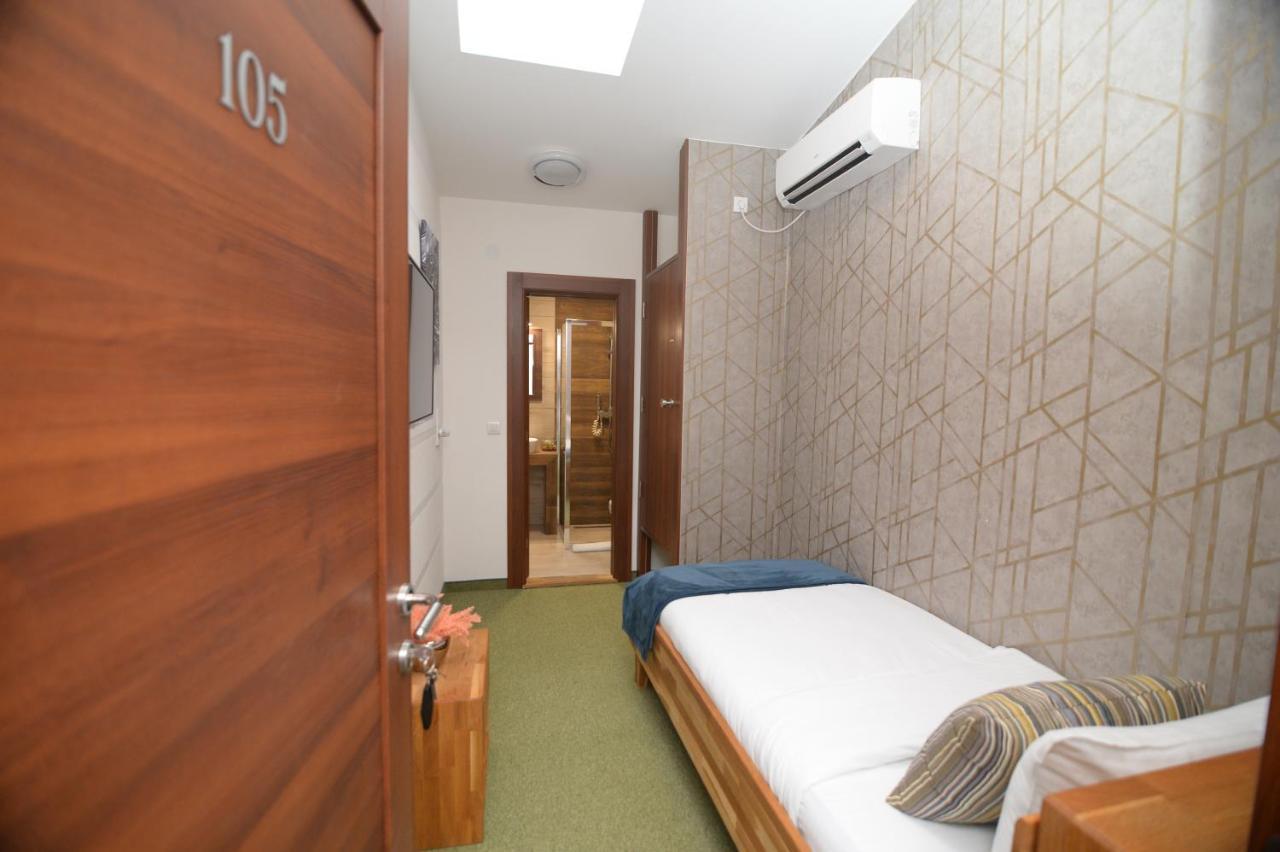 Apartmani Carolija Lucani Екстер'єр фото