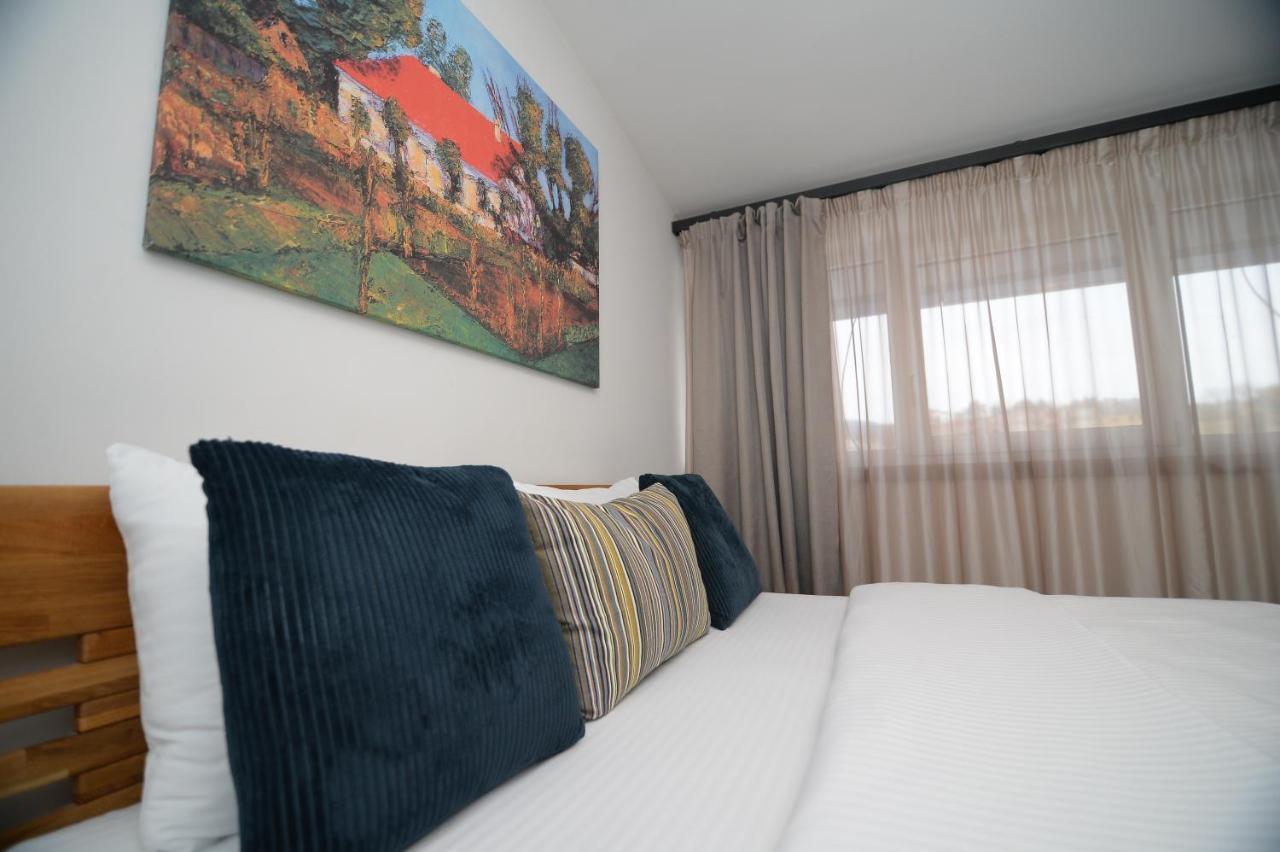 Apartmani Carolija Lucani Екстер'єр фото