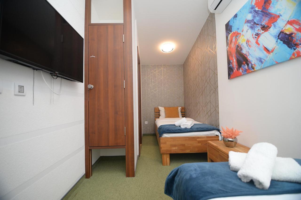 Apartmani Carolija Lucani Екстер'єр фото