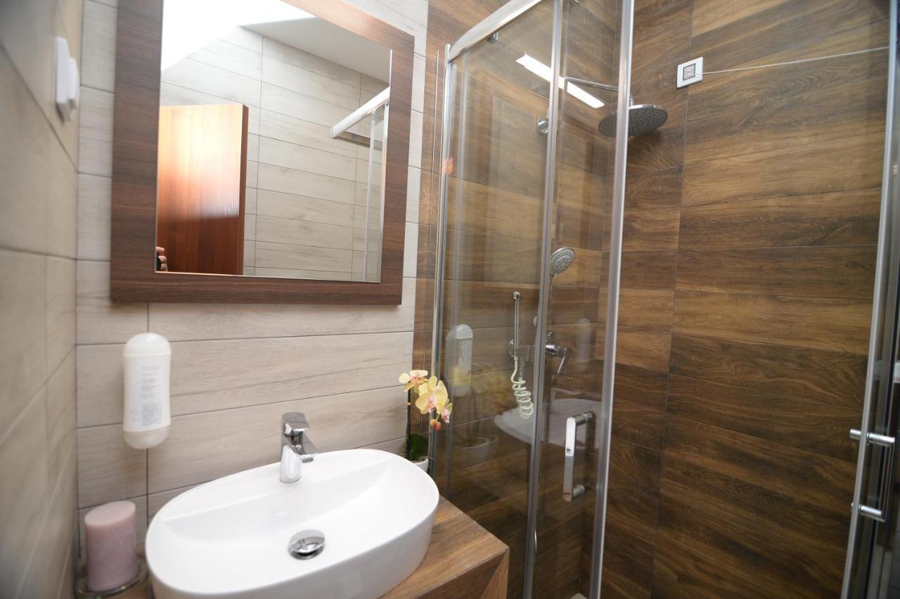 Apartmani Carolija Lucani Екстер'єр фото