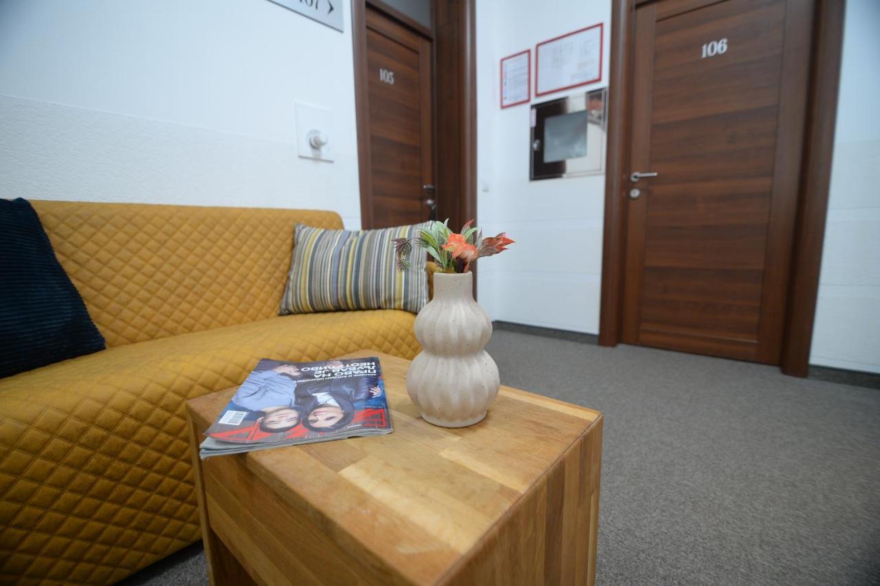 Apartmani Carolija Lucani Екстер'єр фото