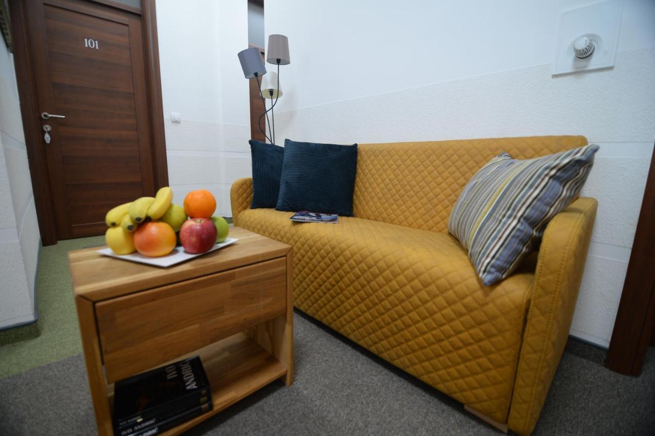 Apartmani Carolija Lucani Екстер'єр фото