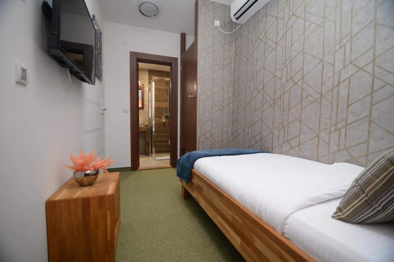 Apartmani Carolija Lucani Екстер'єр фото